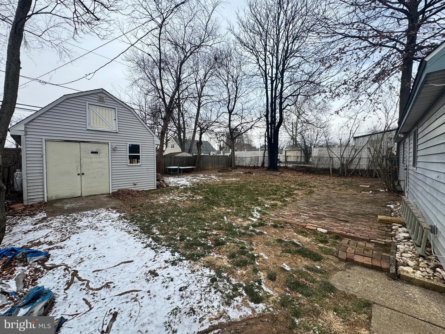 581 Rosemar Drive photo 20