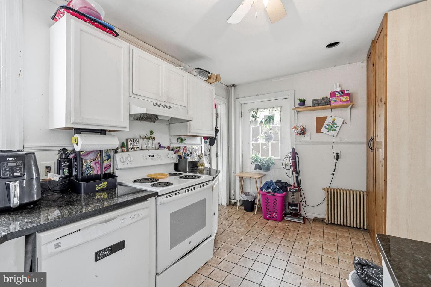 876 Williams Avenue photo 12