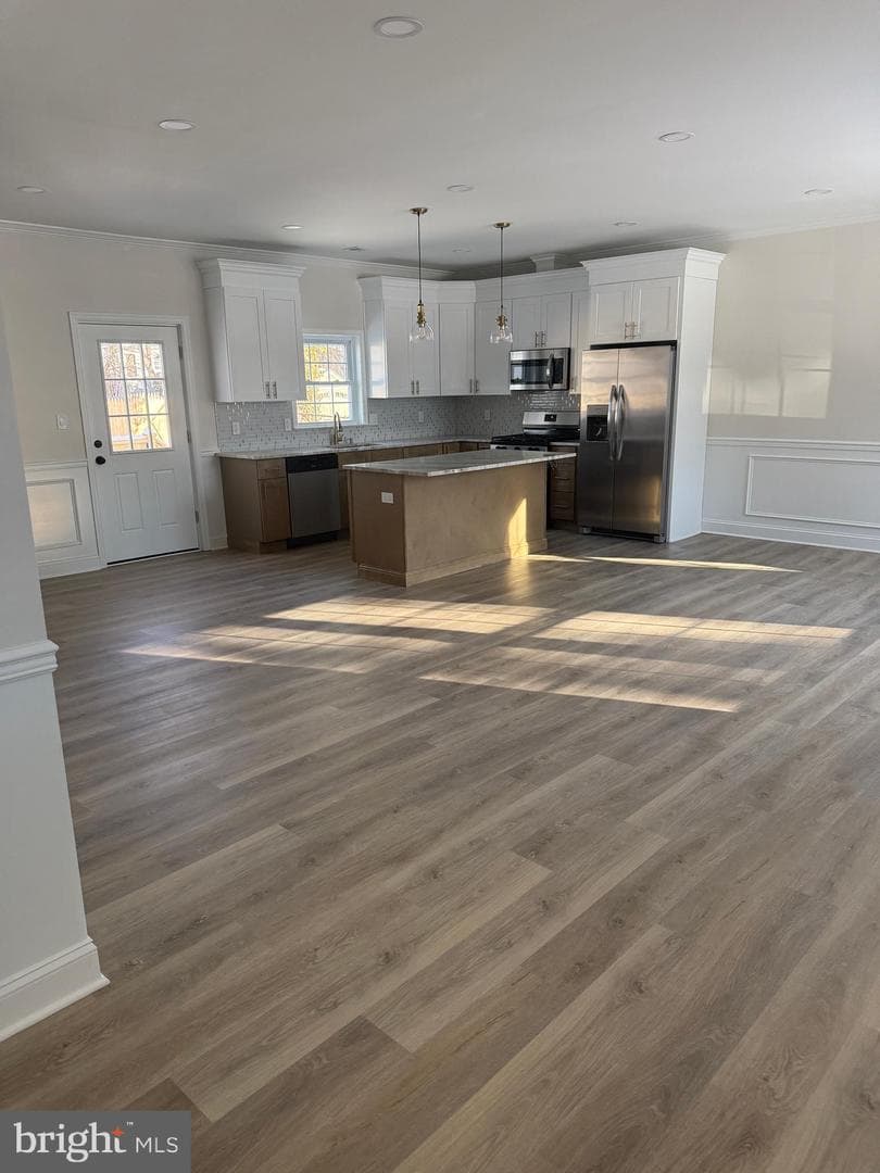 535 Princess Ave photo 4