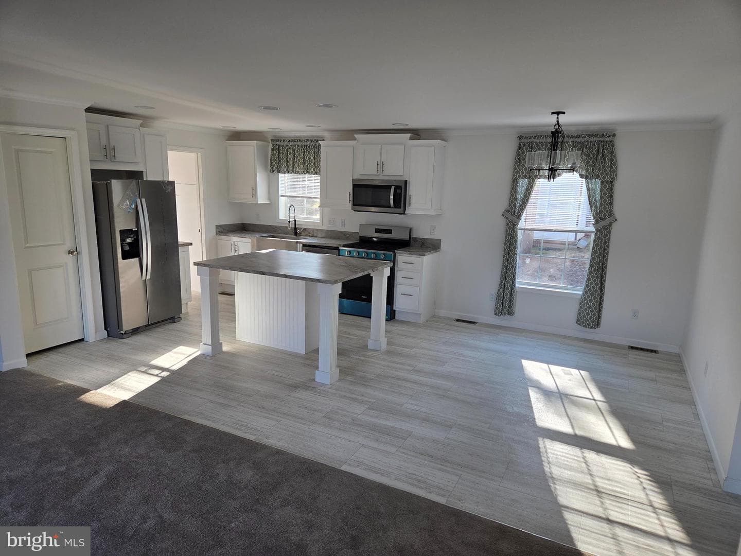 9 Woodedge Drive photo 3
