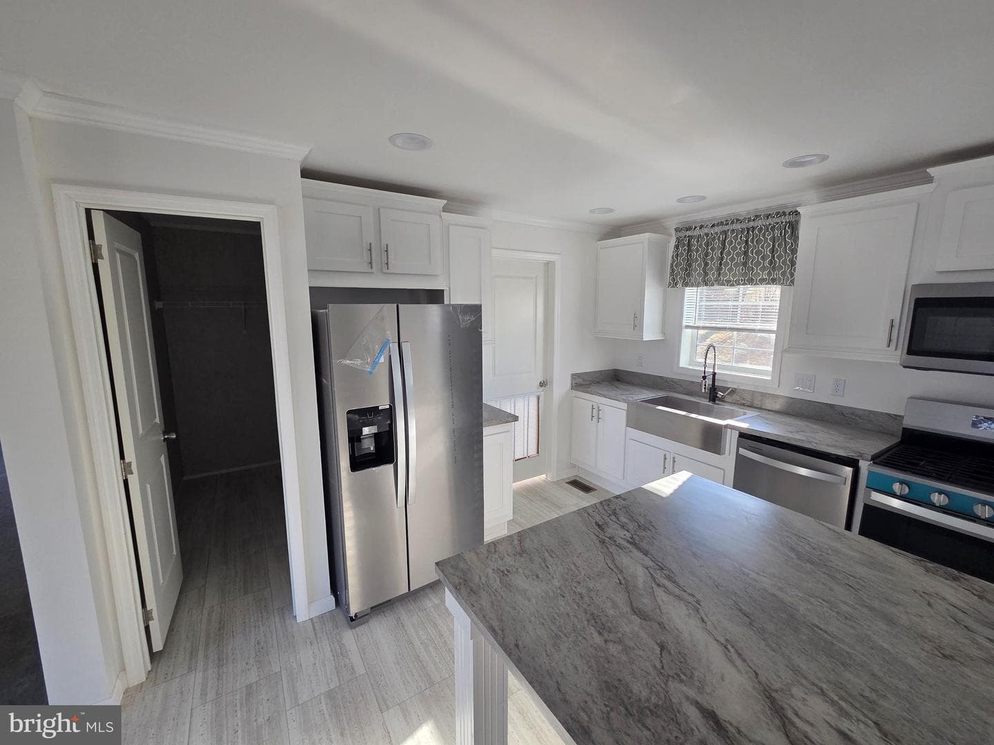 9 Woodedge Drive photo 5