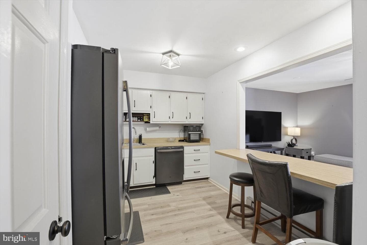 200 Hughes Avenue photo 15