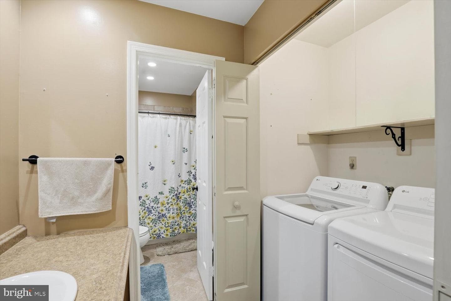 200 Hughes Avenue photo 25