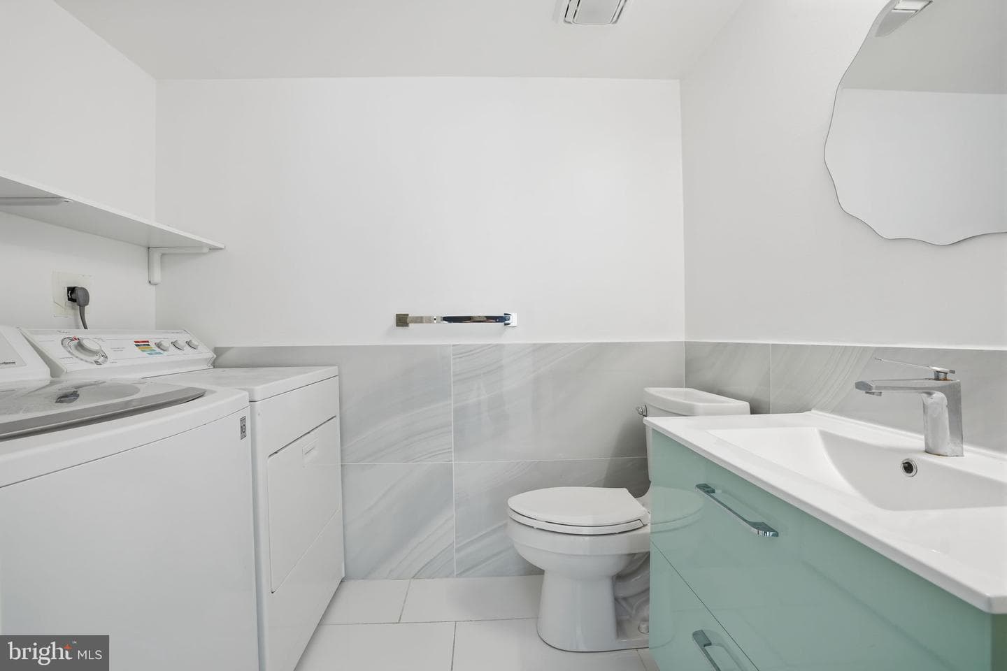 710 Trowbridge Drive photo 13