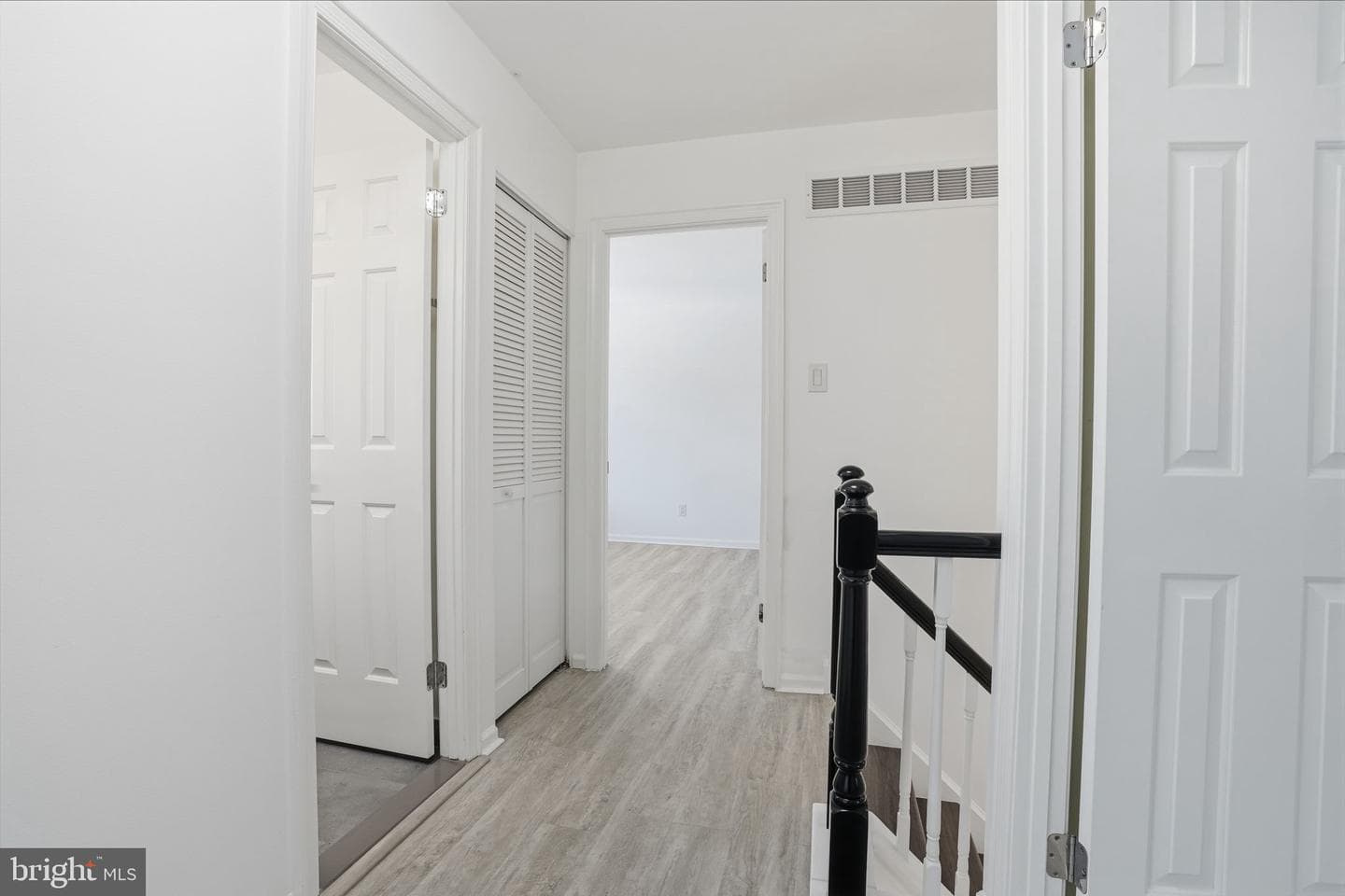 710 Trowbridge Drive photo 23