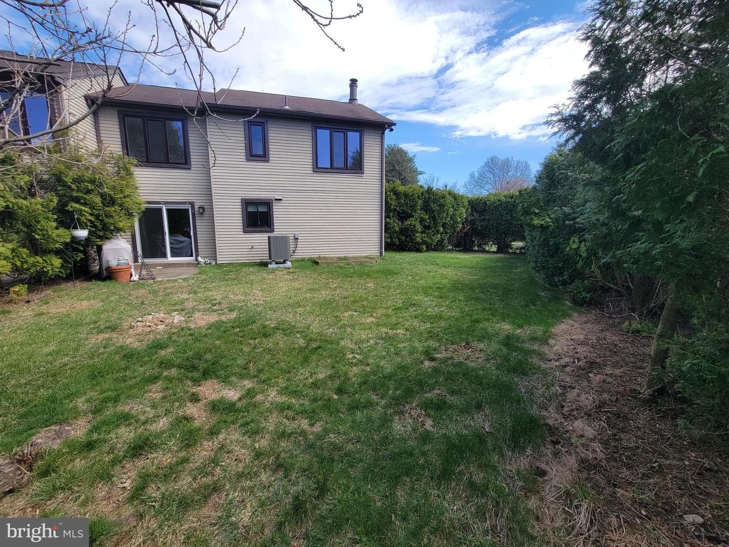 710 Trowbridge Drive photo 32