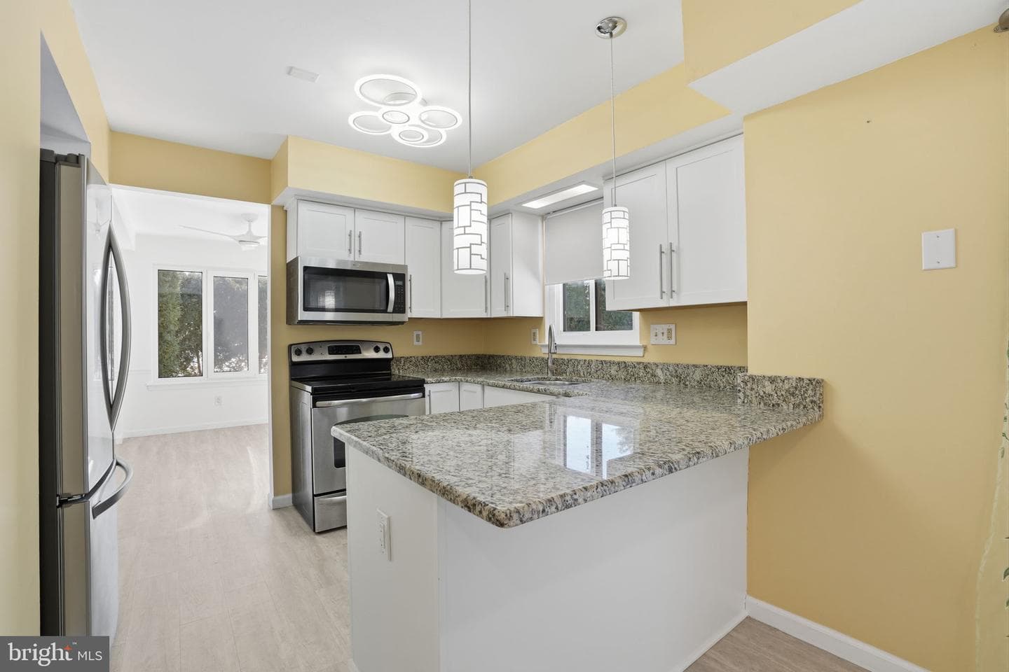 710 Trowbridge Drive photo 7