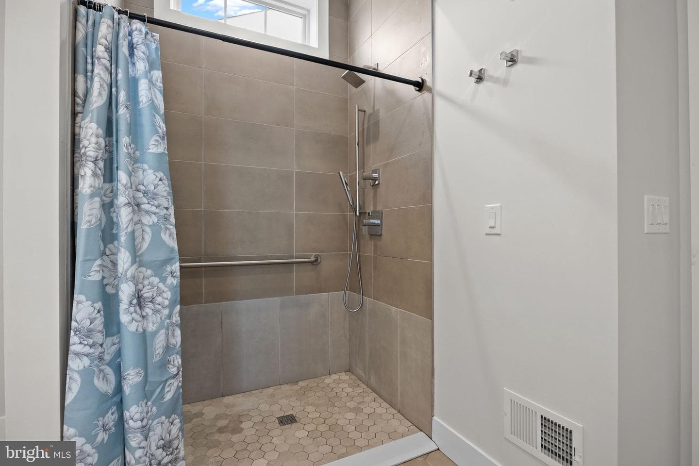 164 Tyler Way photo 15