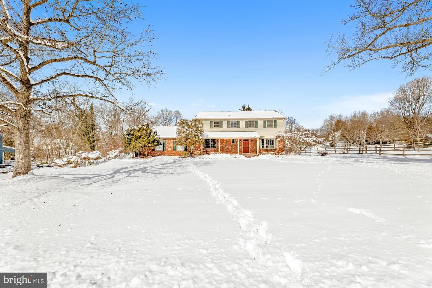 44 Buck Road photo 2