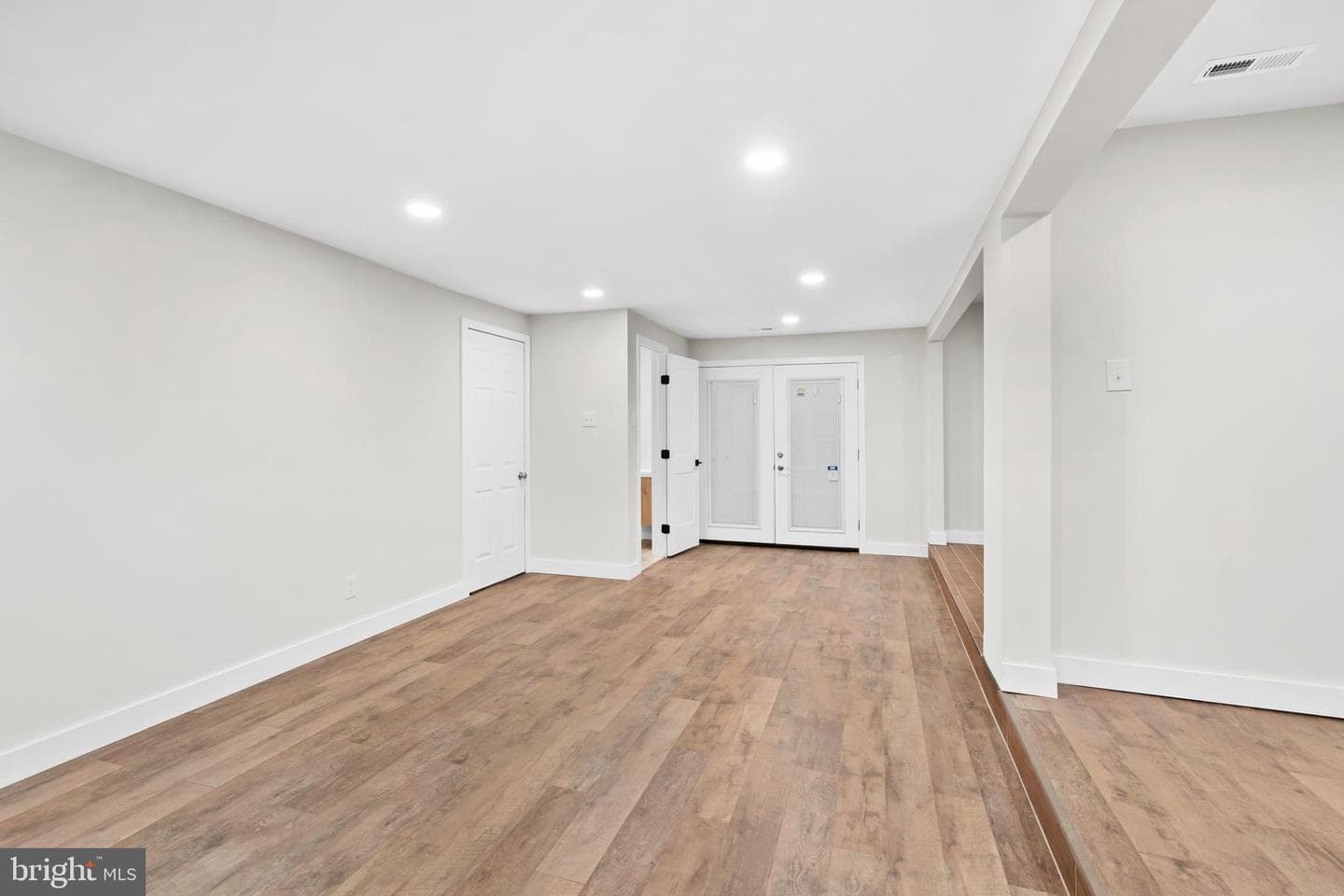 3000 Butler Avenue photo 15