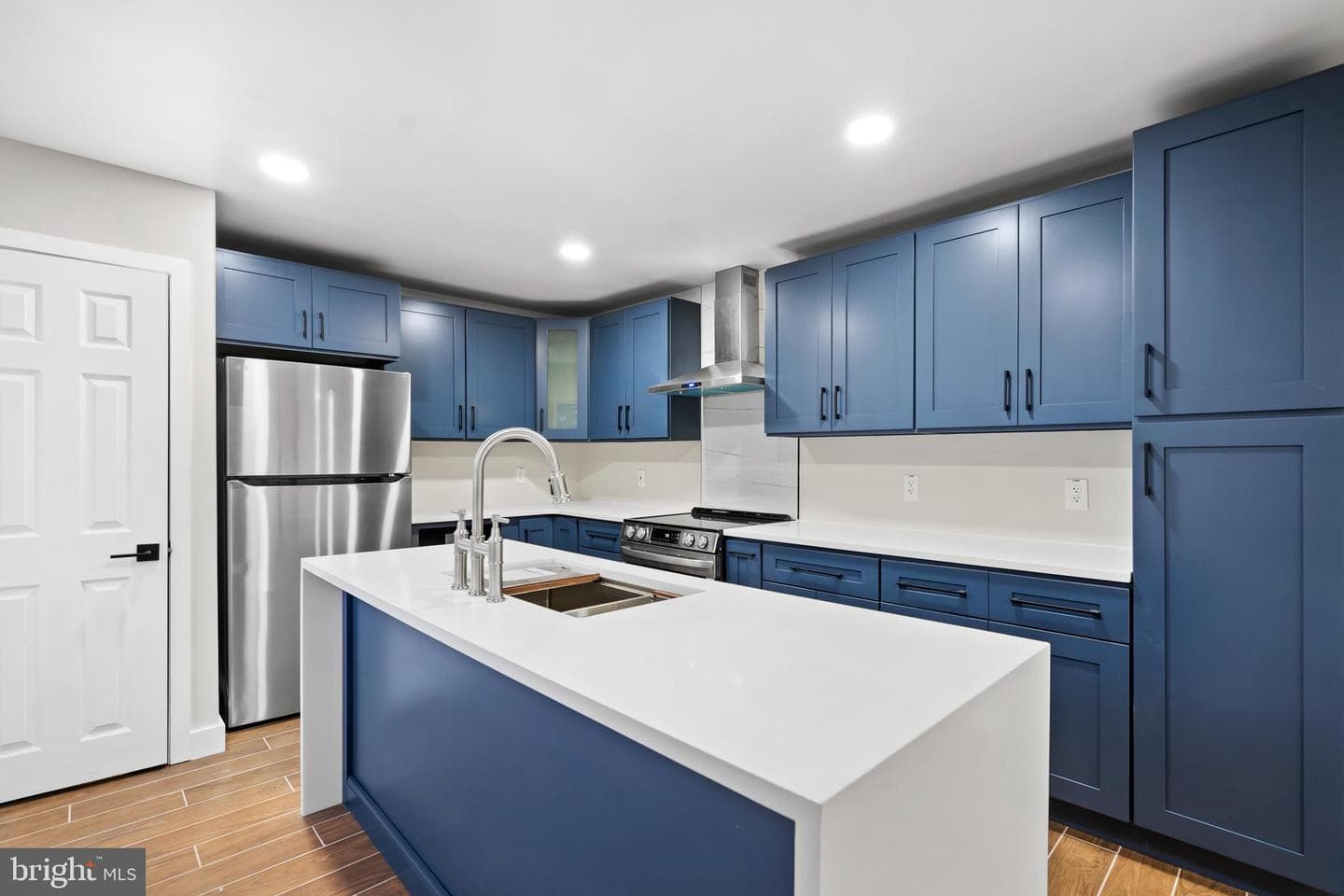 3000 Butler Avenue photo 20