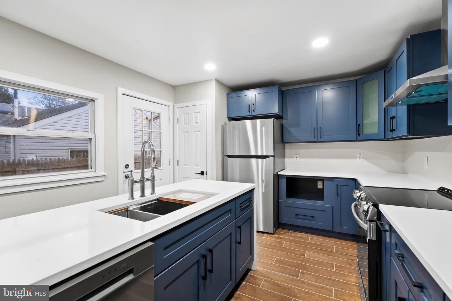 3000 Butler Avenue photo 21