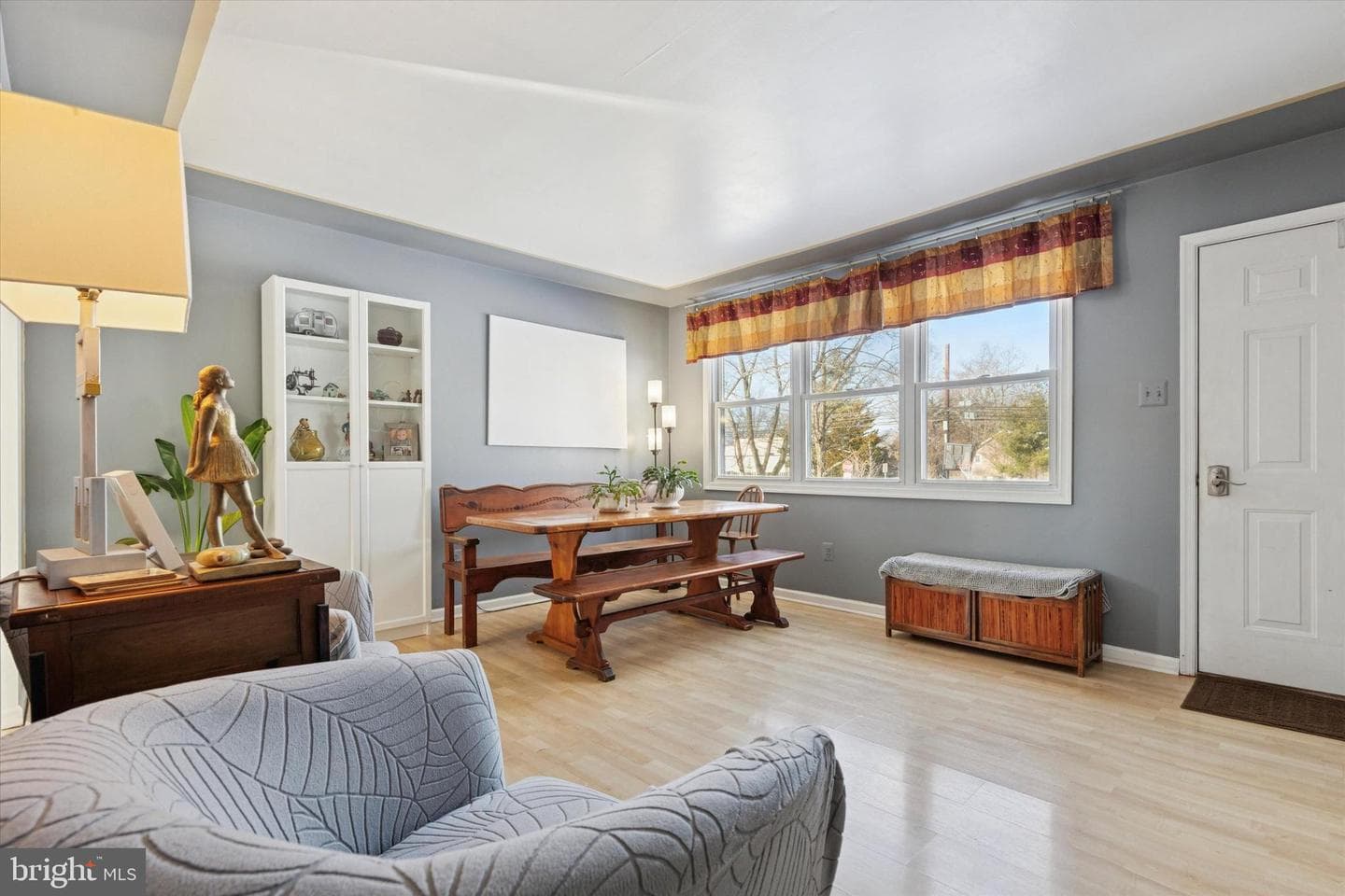 15 Maple Avenue photo 5