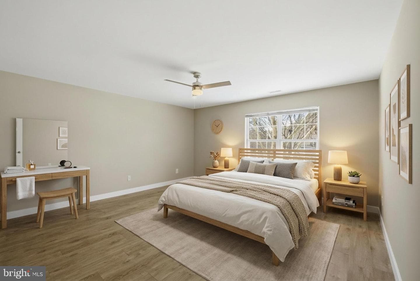 1812 Society Place photo 13