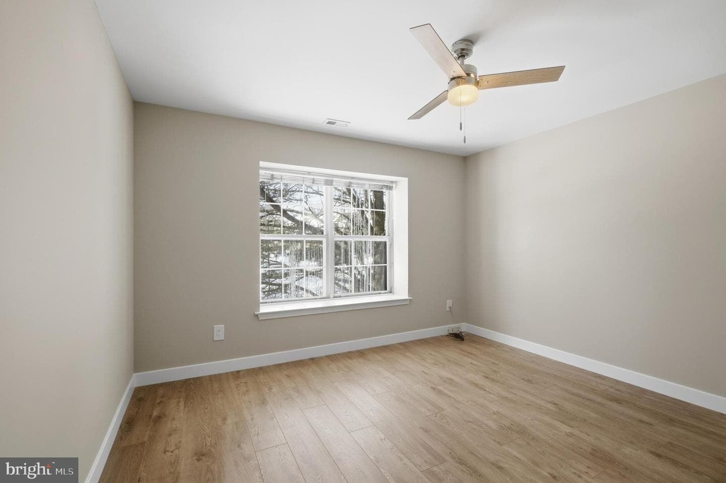 1812 Society Place photo 16