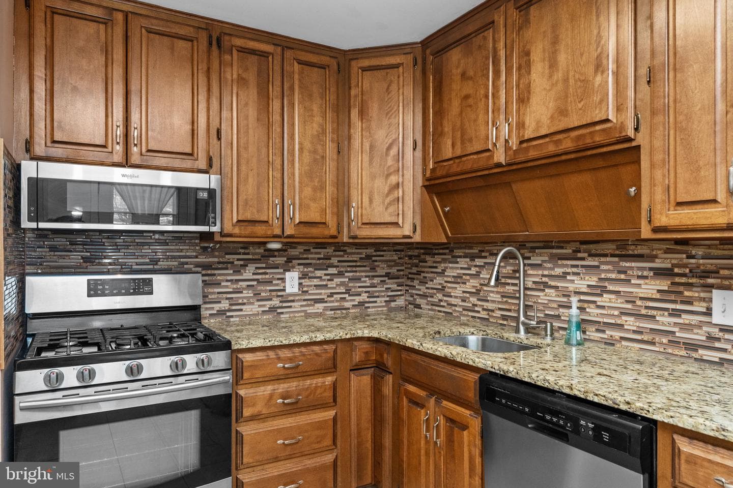 1021 Brookfield Circle photo 11