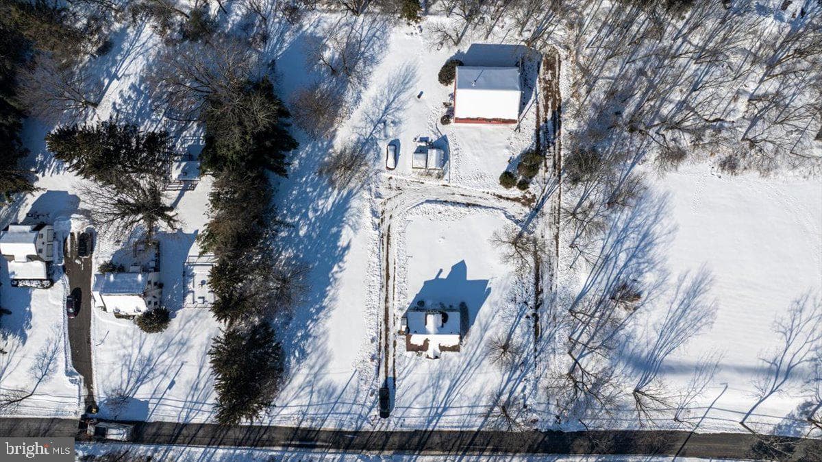 4526 Lower Mountain Road photo 5