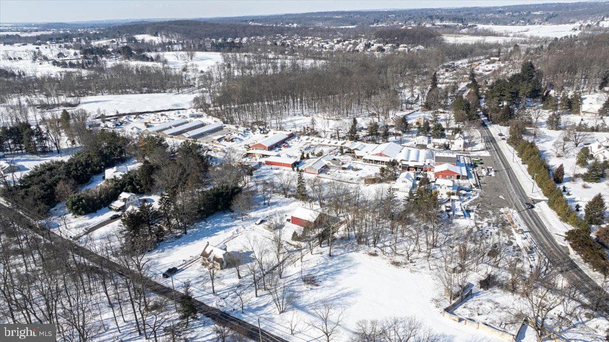 4526 Lower Mountain Road photo 9