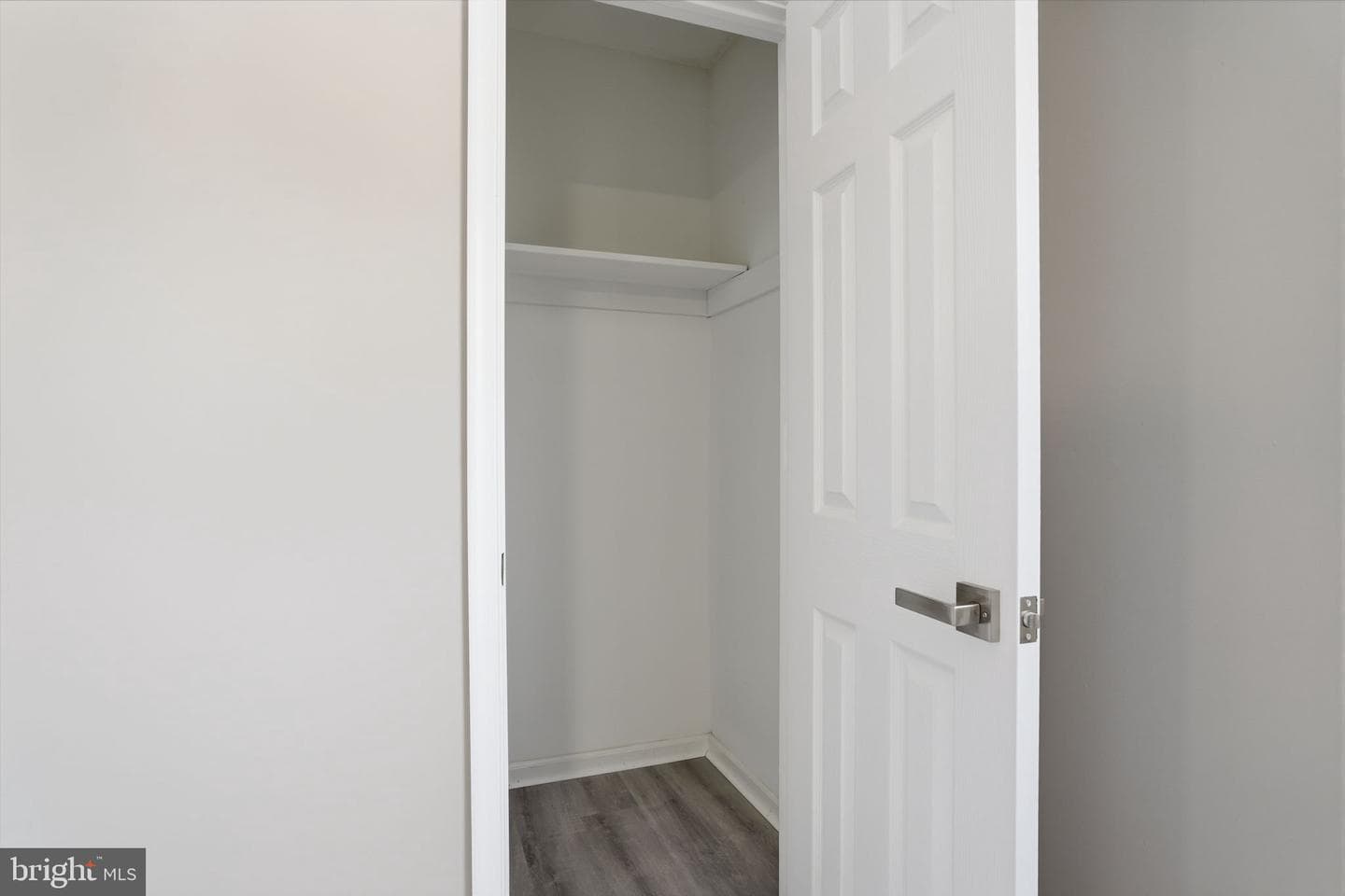 729 Lexington Way photo 21