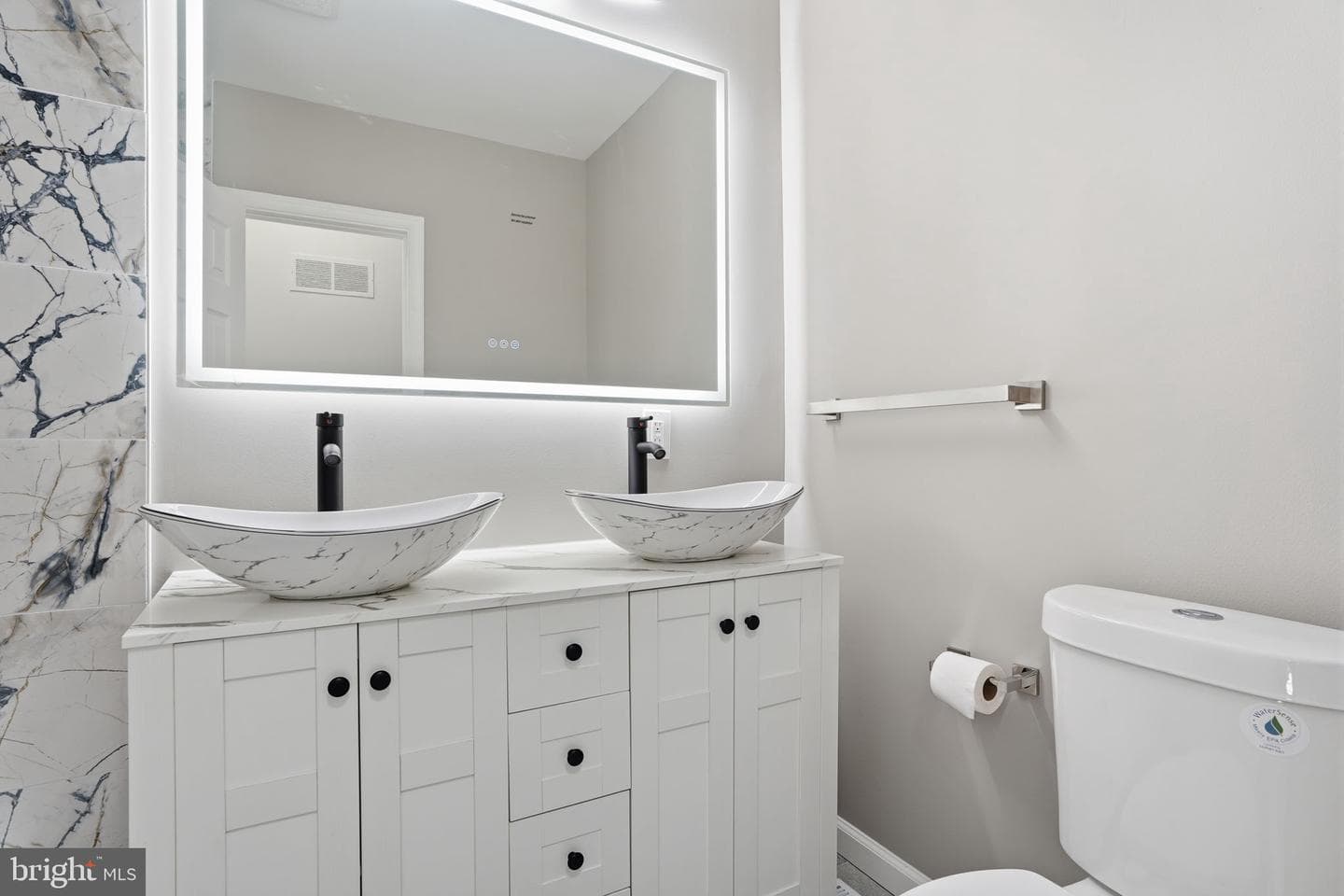 729 Lexington Way photo 23