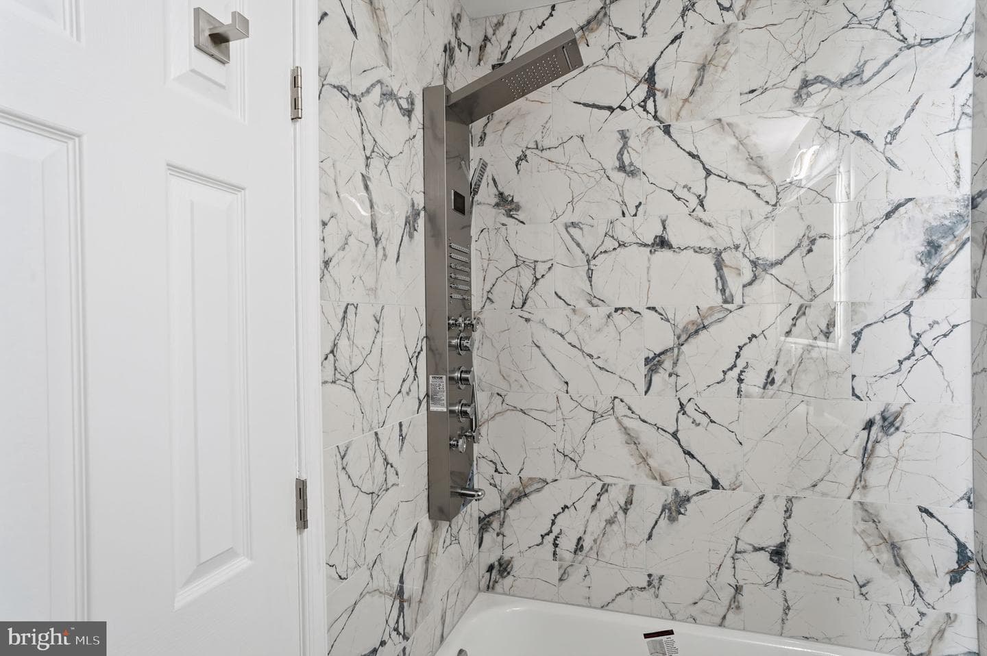 729 Lexington Way photo 24