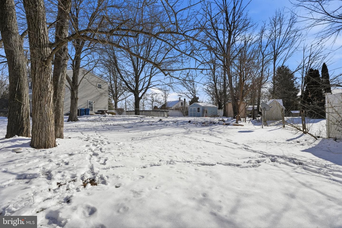 729 Lexington Way photo 39