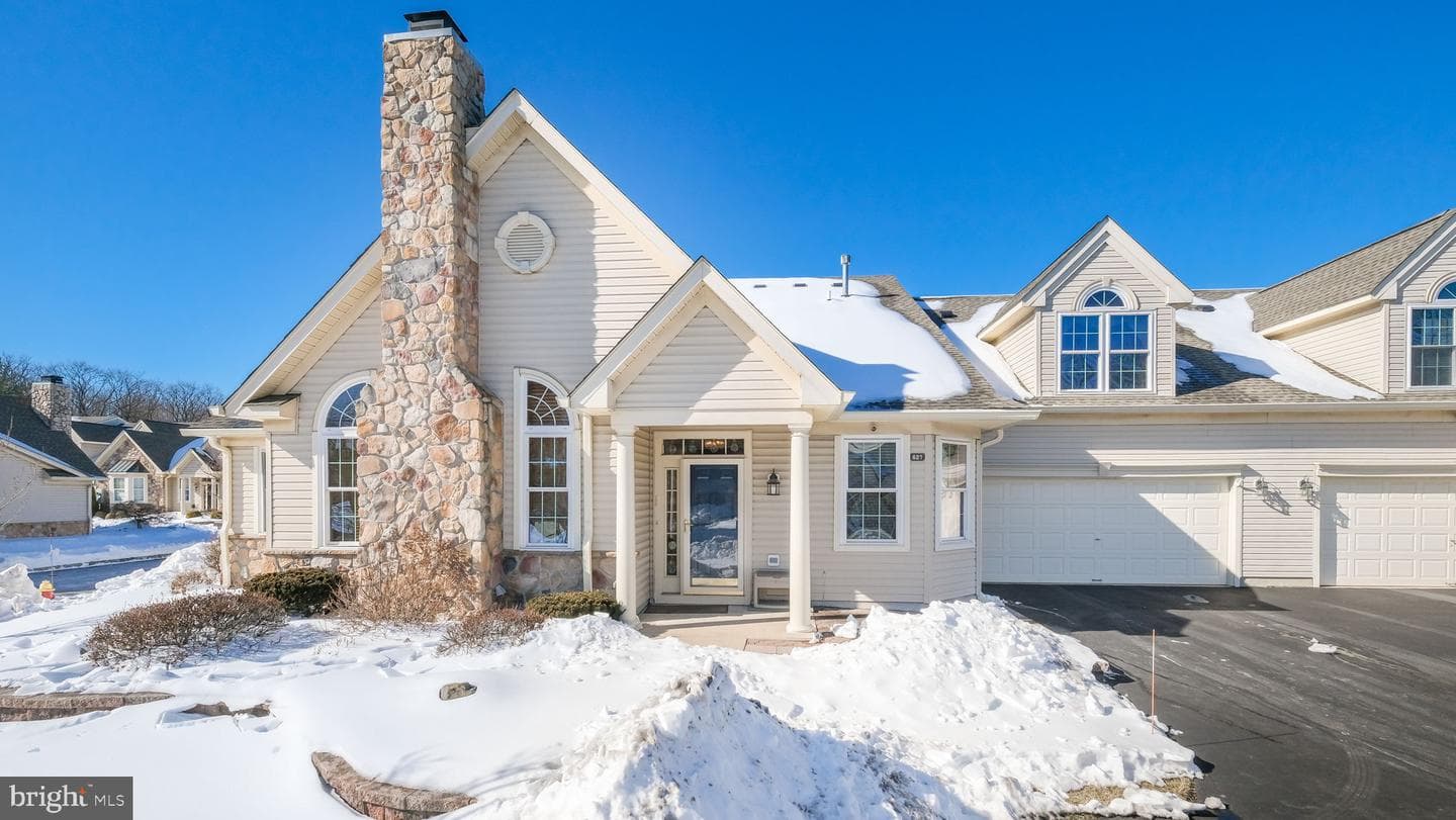 627 Bellflower Road photo 2
