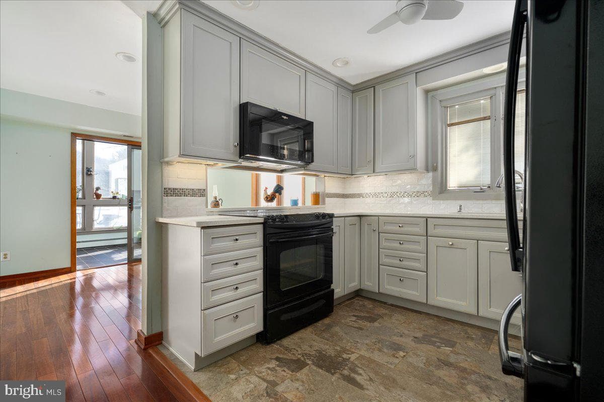 2096 Holicong Road photo 18