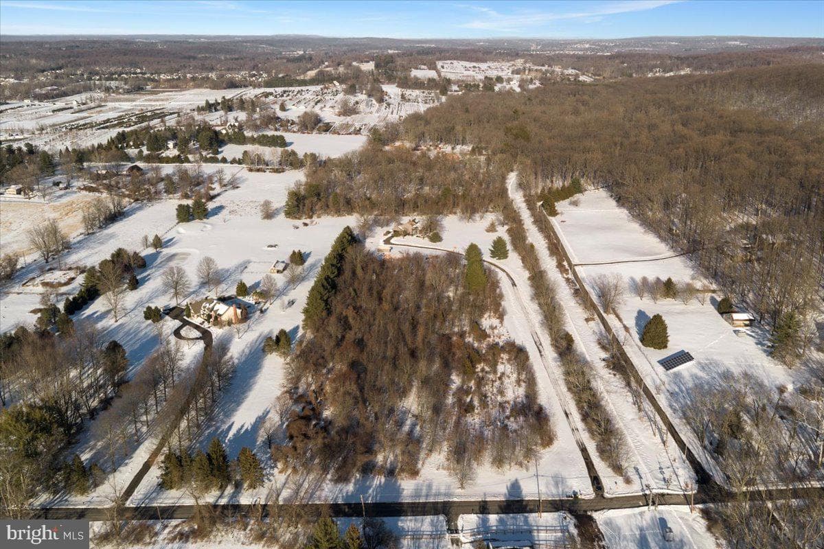 2096 Holicong Road photo 7