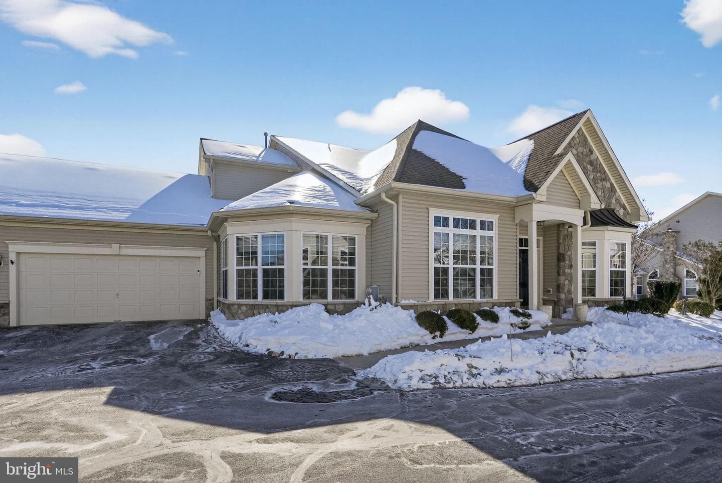 284 Willow Drive photo 4