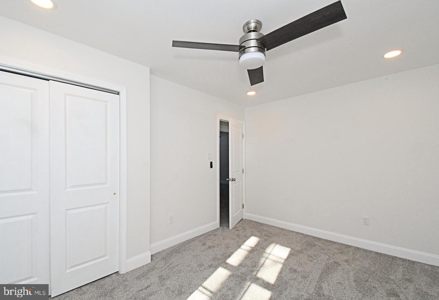 2980 Yorkshire Road photo 51