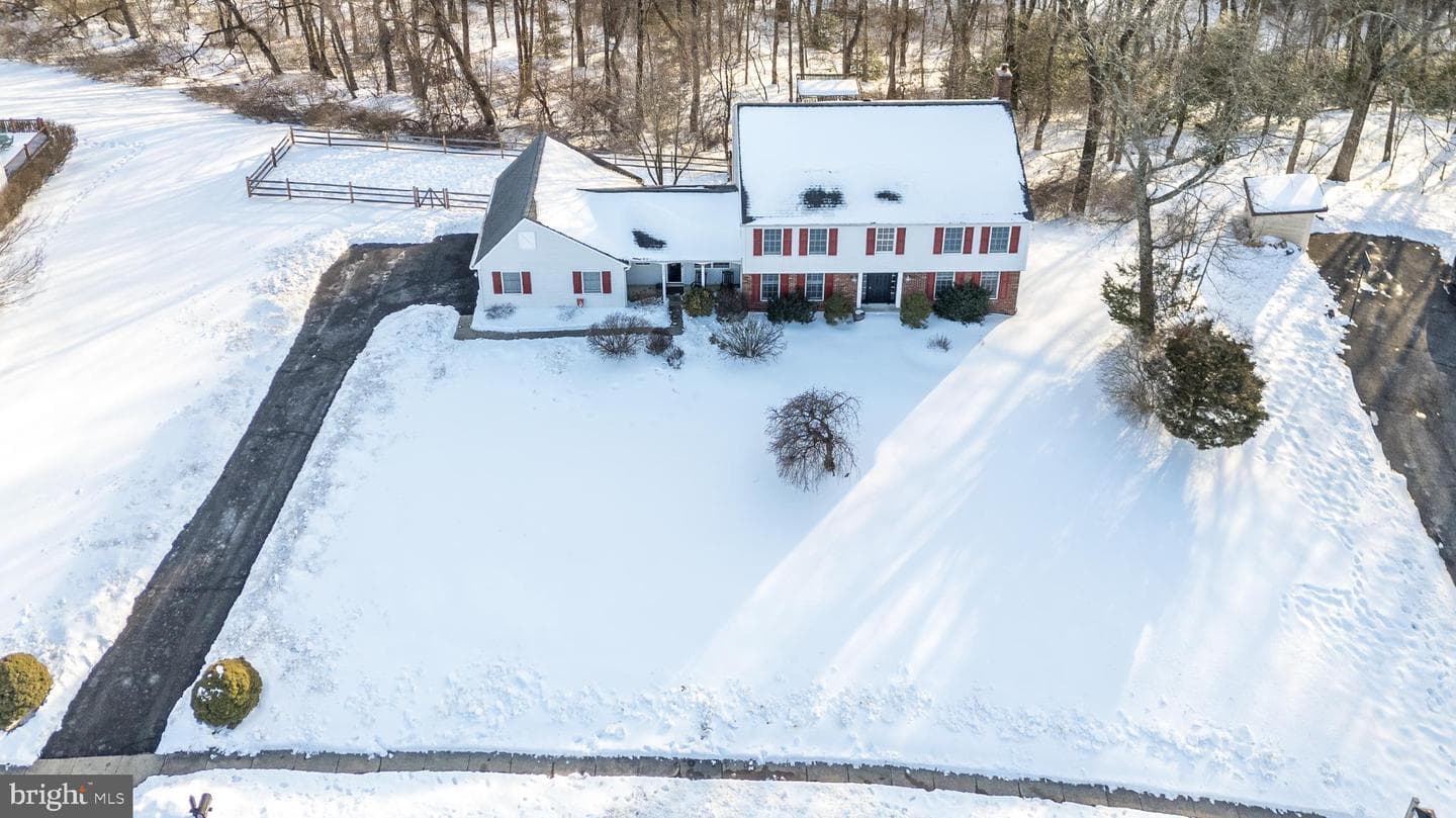 1465 Buck Hill Drive photo 9
