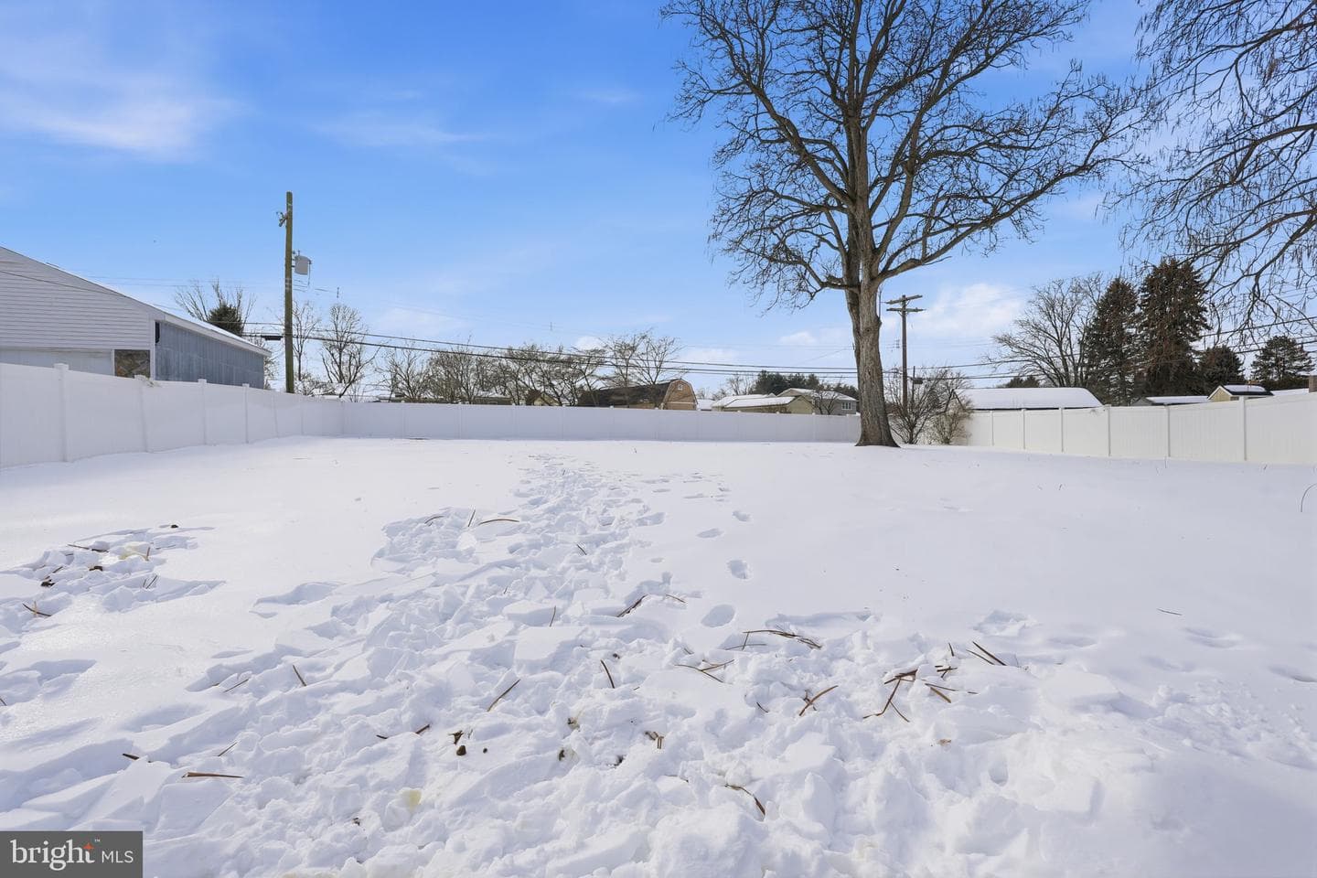 201 Allendale Drive photo 27