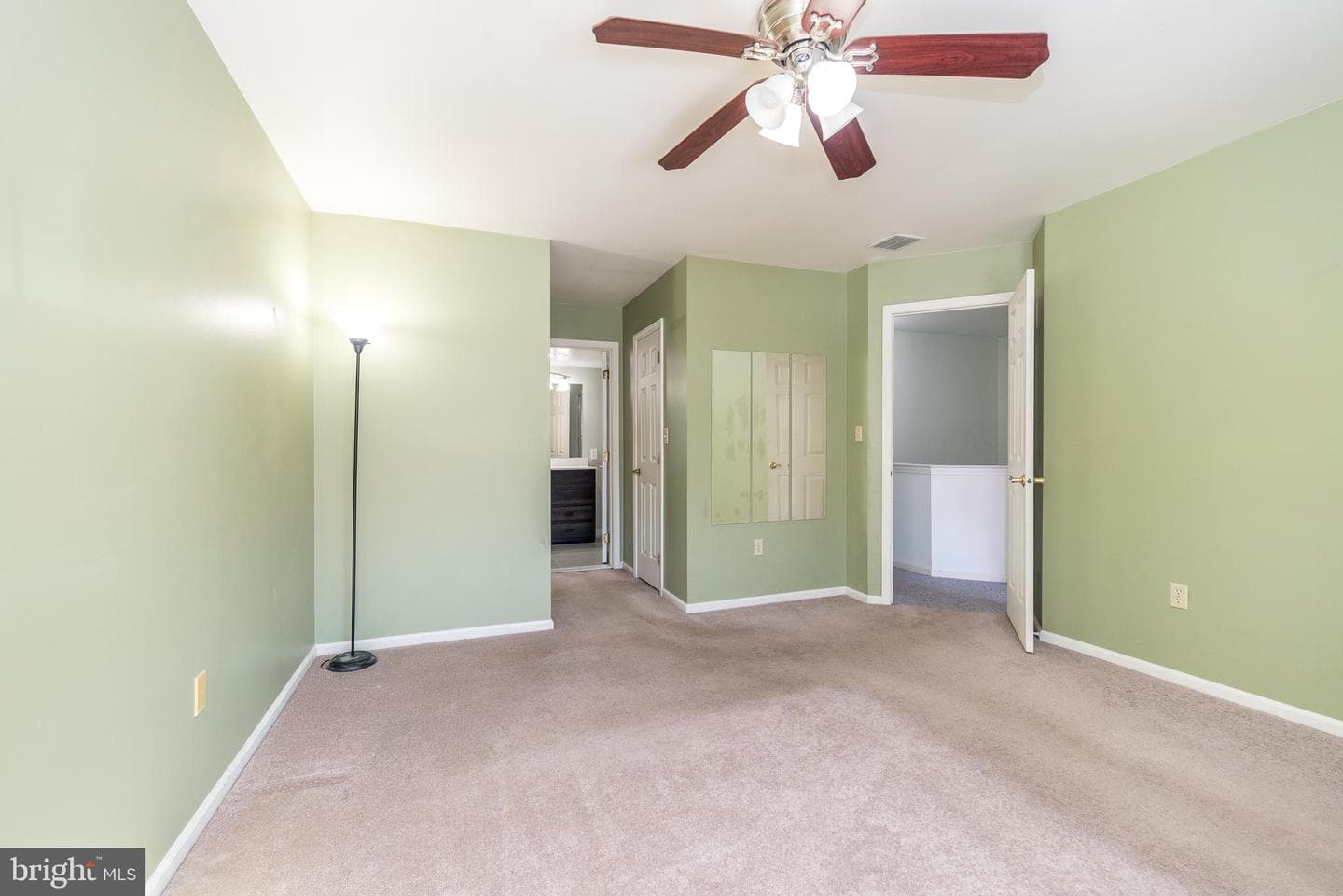 3 Glen Meadow Court photo 23