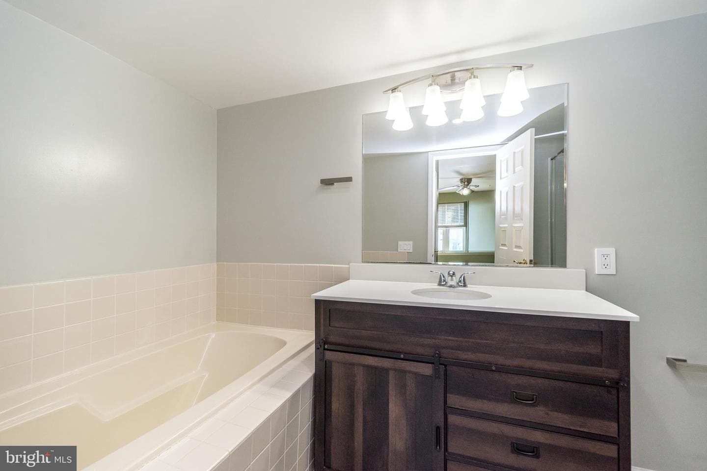 3 Glen Meadow Court photo 24
