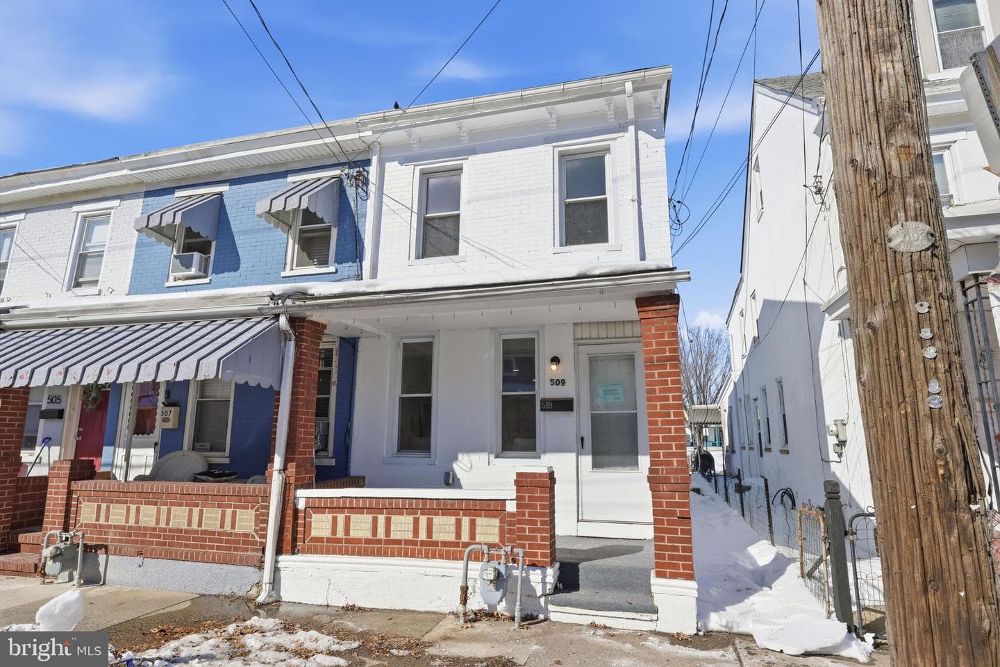 509 Pond Street photo 2