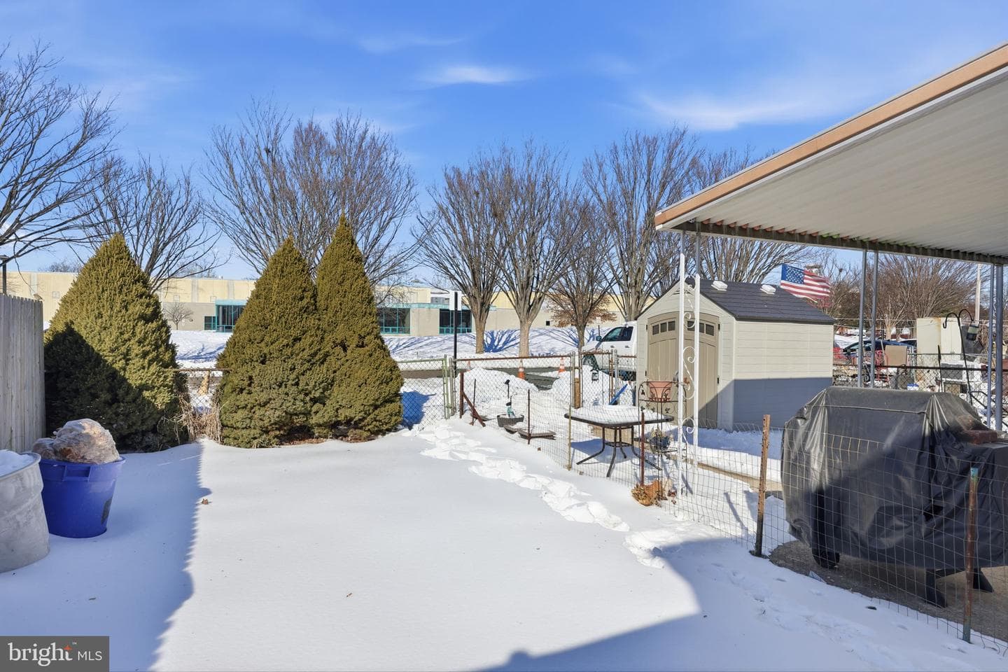 509 Pond Street photo 23