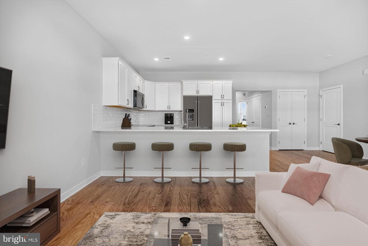 18 Ivy Lane #87 photo 2