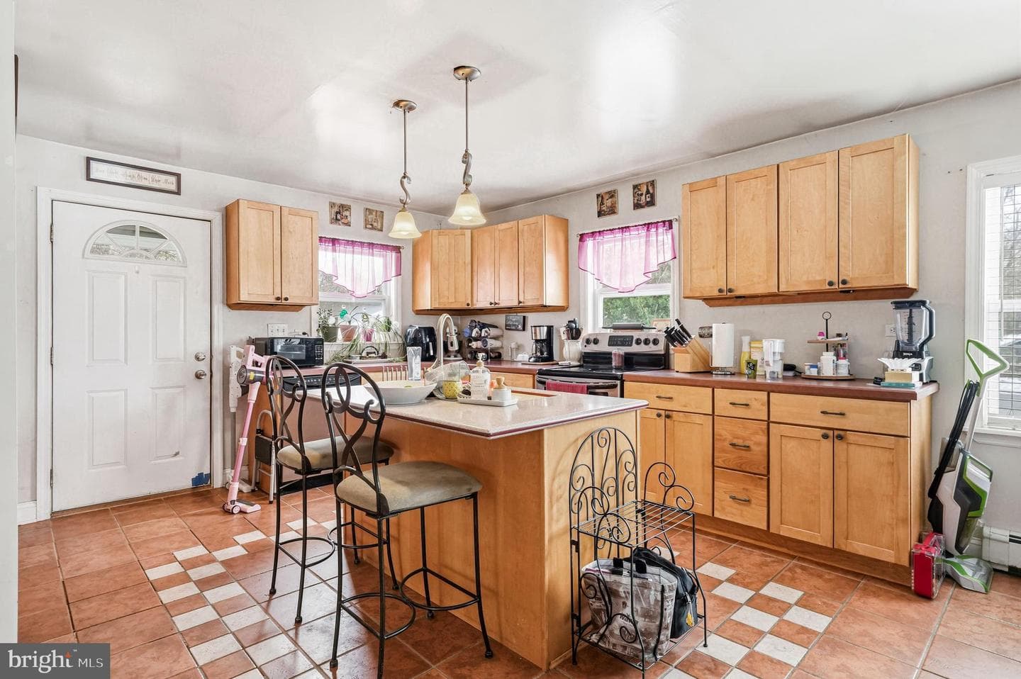 41 Pleasant Avenue photo 11