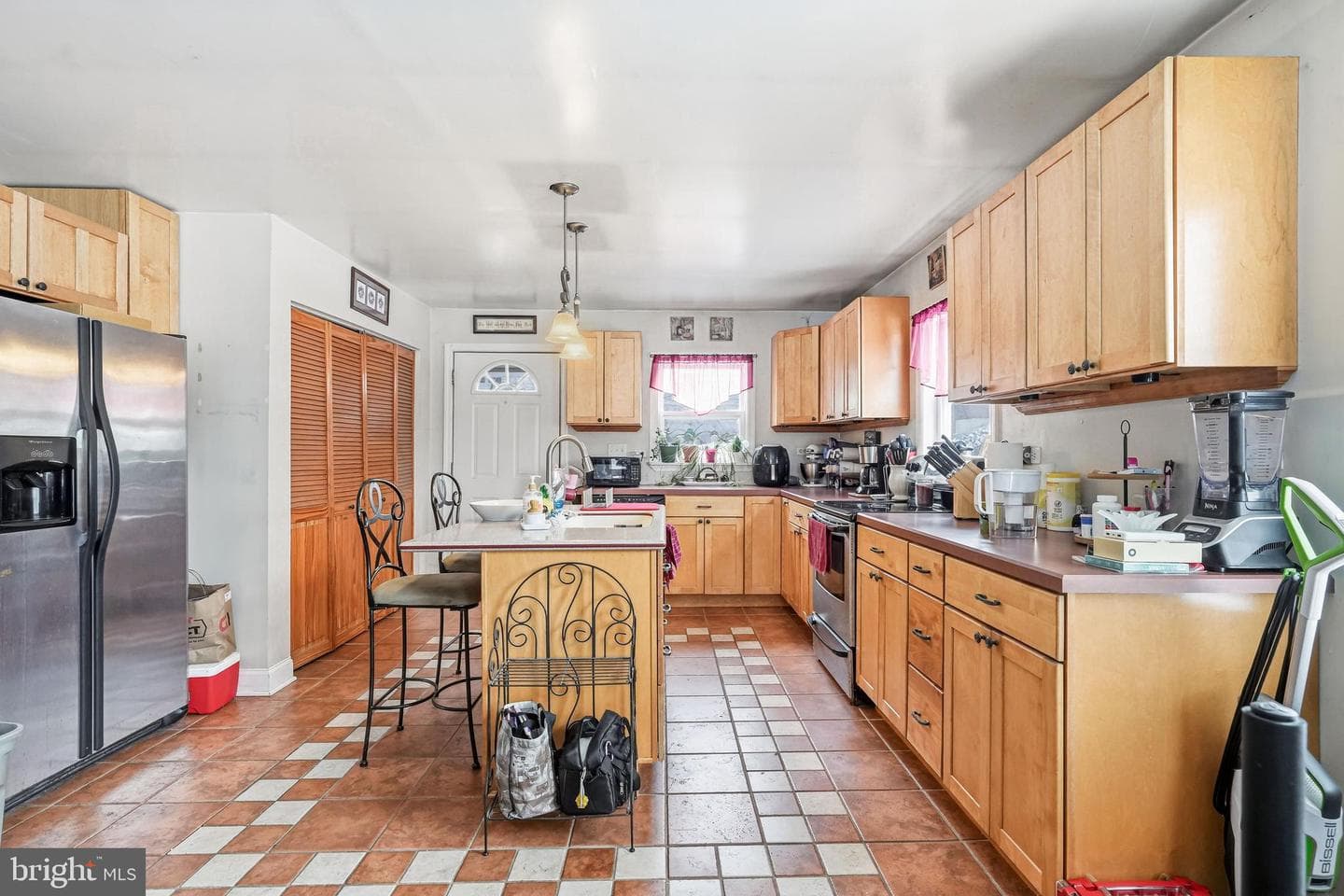 41 Pleasant Avenue photo 12