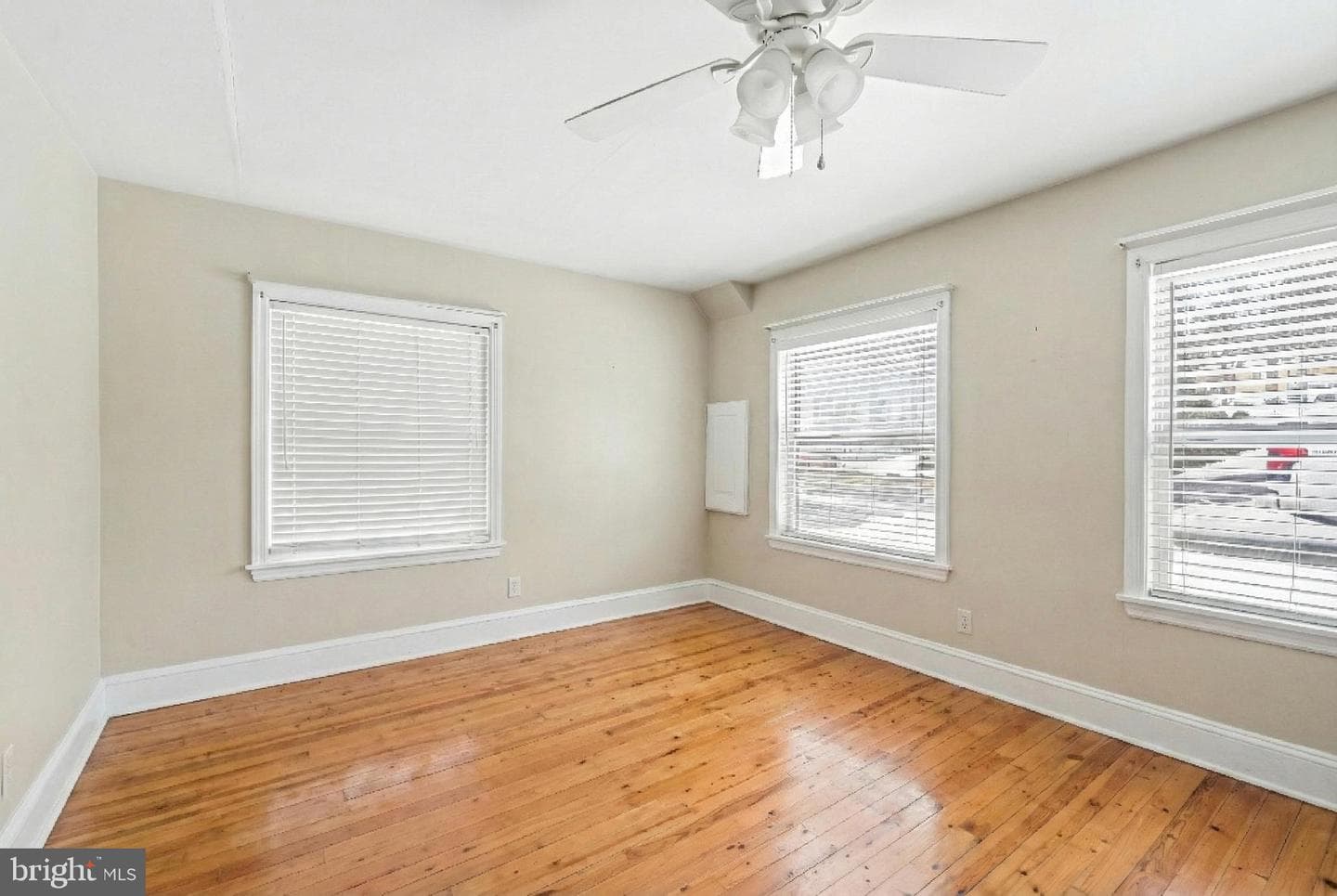 41 Pleasant Avenue photo 19