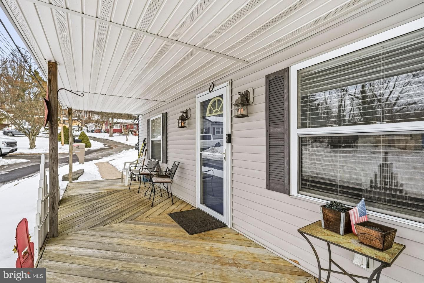 41 Pleasant Avenue photo 4