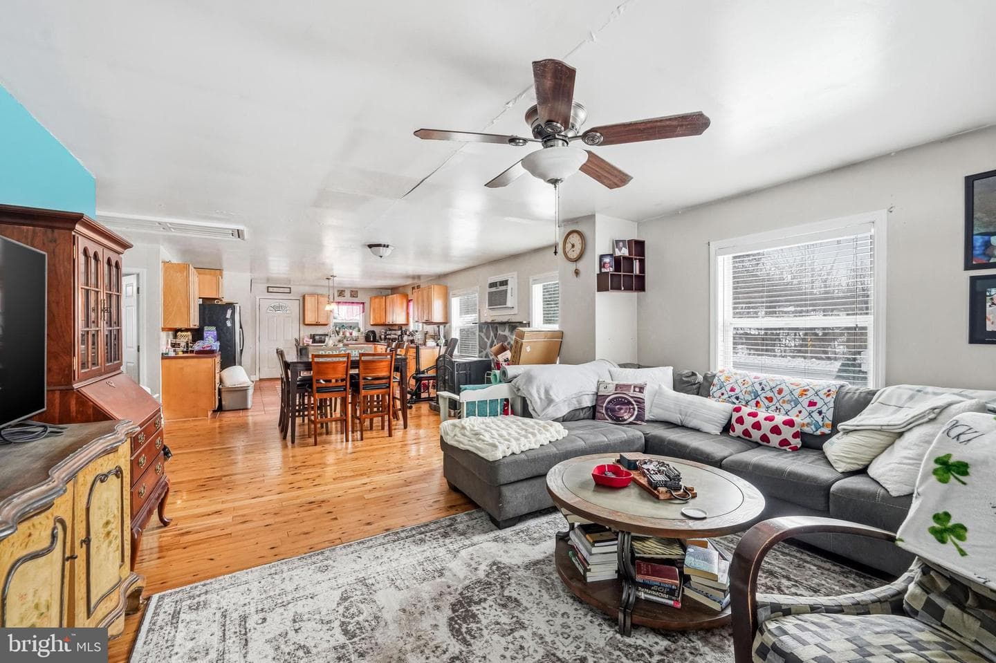 41 Pleasant Avenue photo 7