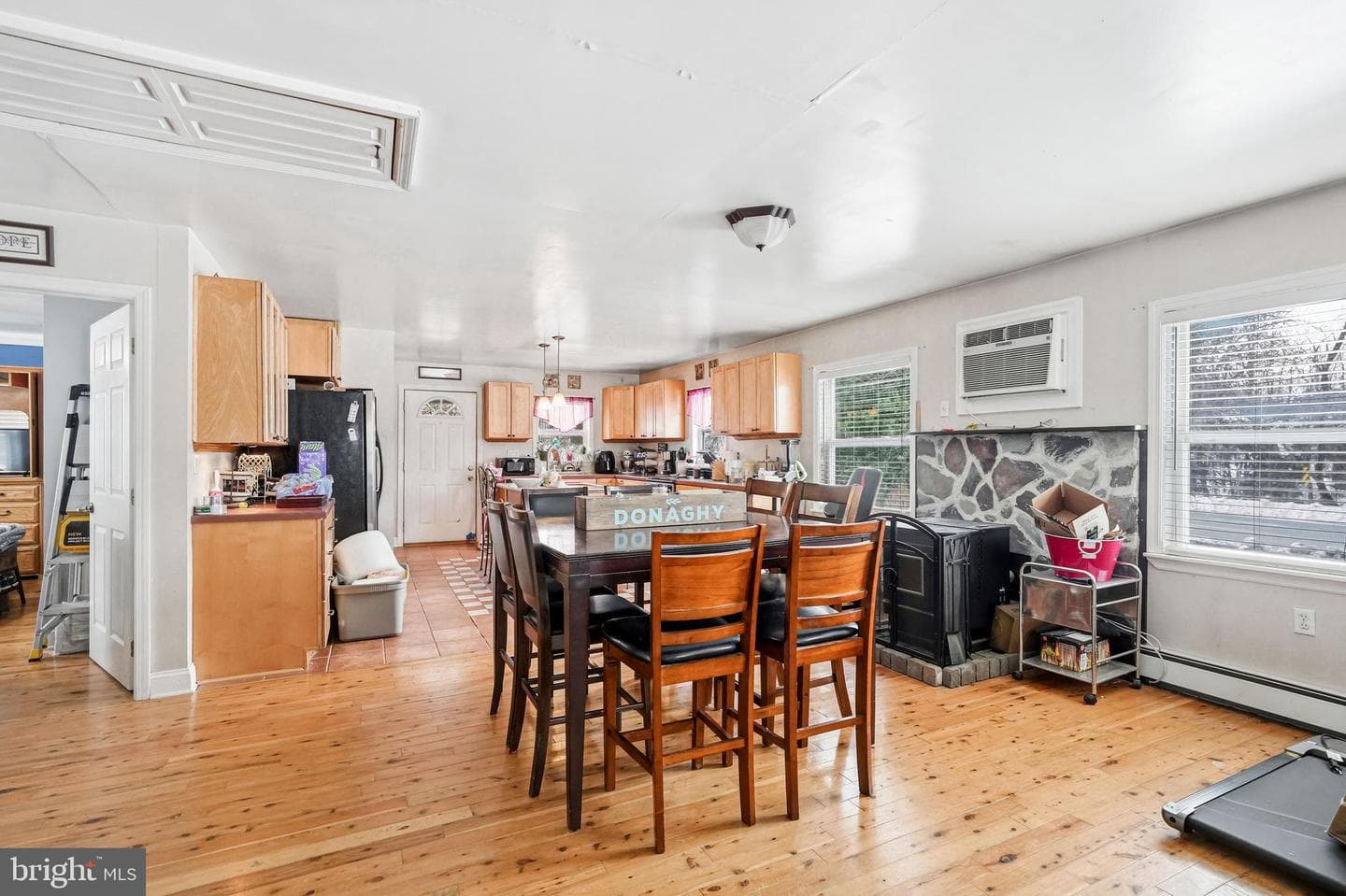41 Pleasant Avenue photo 8