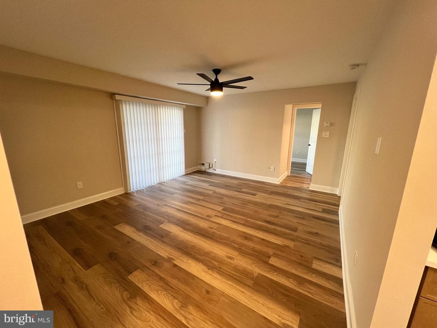 805 Society Place photo 4