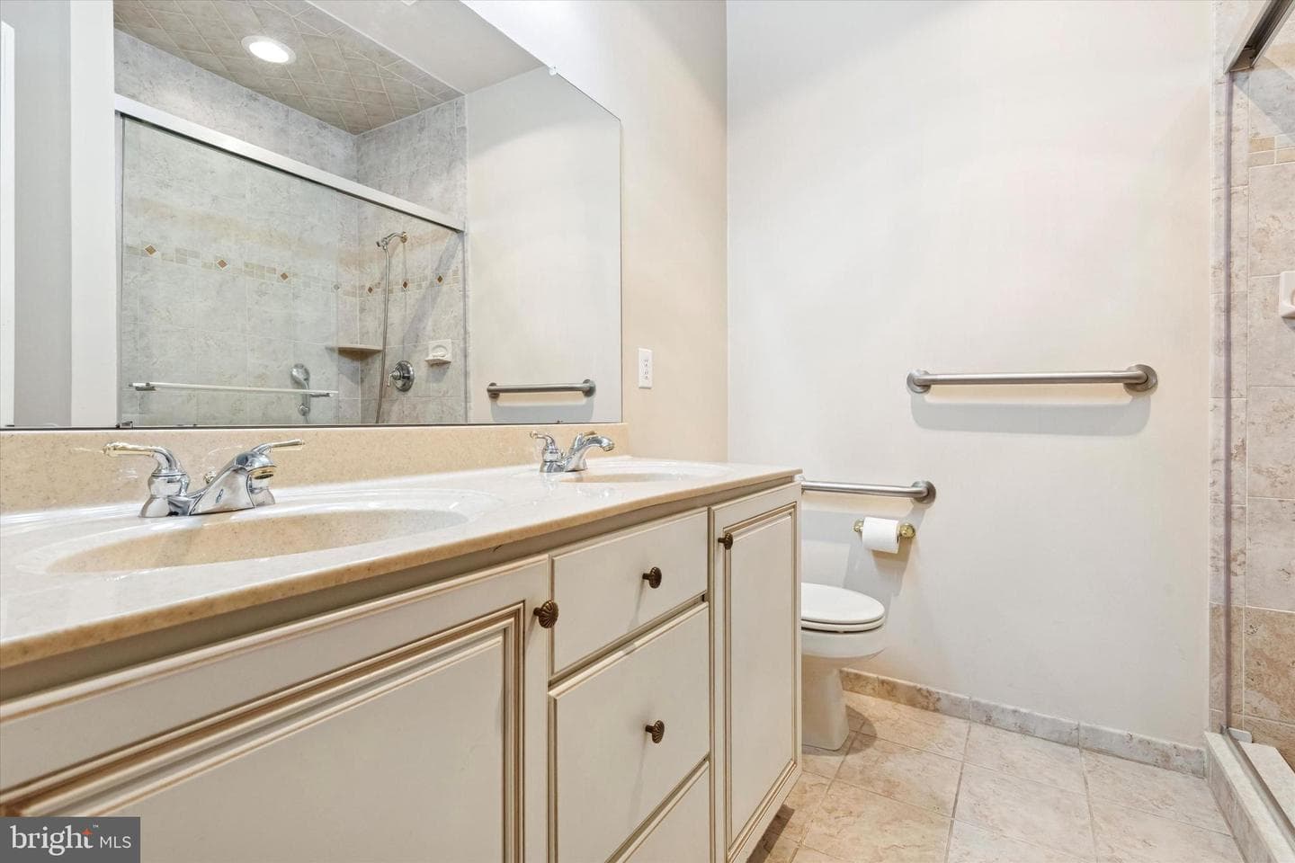 189 Villa Drive photo 13