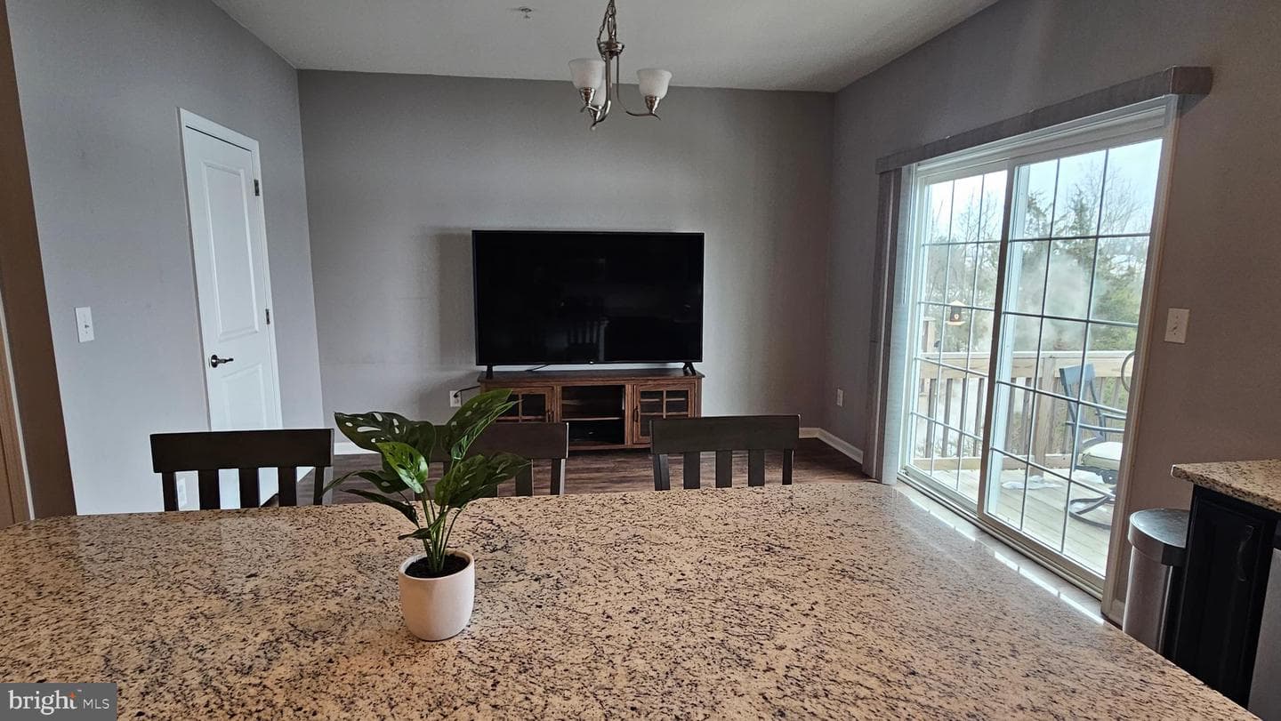 202 Pond View Court photo 11