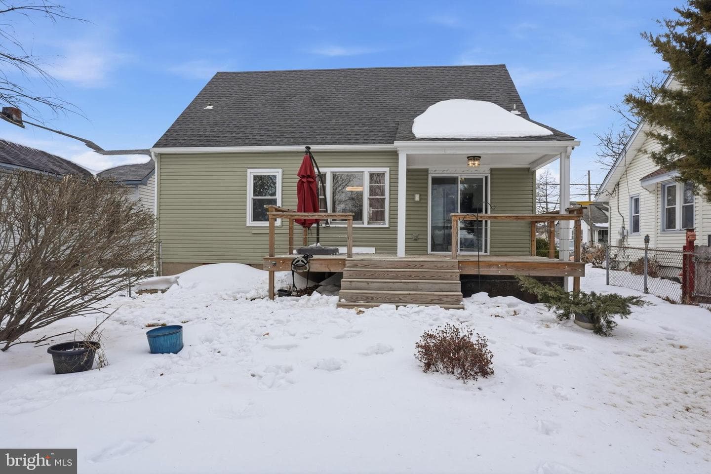 7122 N Radcliffe Street photo 3