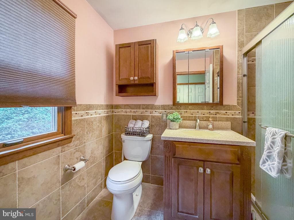 336 Fox Hollow Drive photo 25