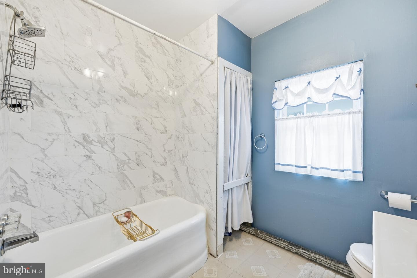 428 Madison Avenue photo 23